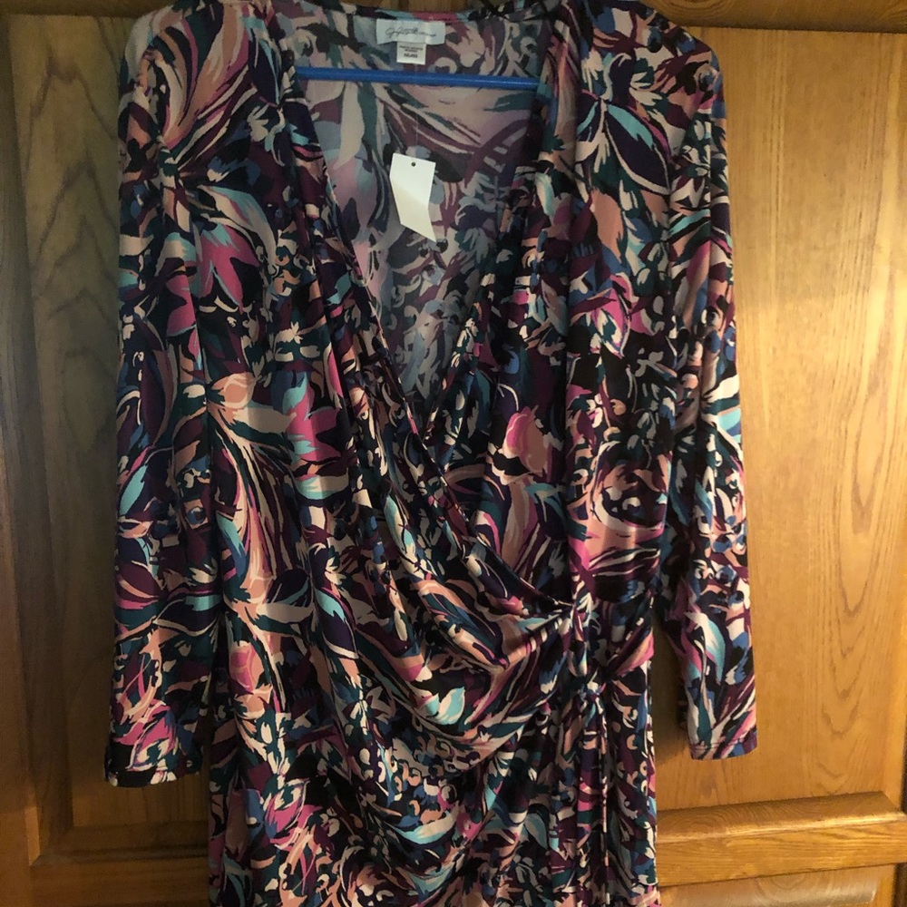 BNWT Size XXL Faux mock wrap shirt